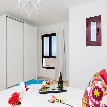 Bristol Mar By Vacanzy Collection