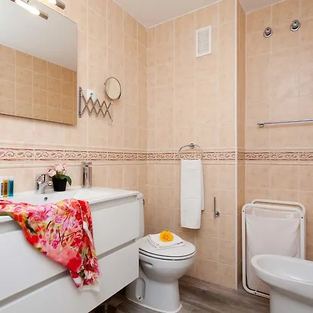 Apartment Bristol Mar By Vacanzy Collection